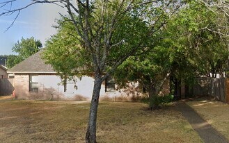 2508 Hickory Dr, Unit 2508 in College Station, TX - Building Photo