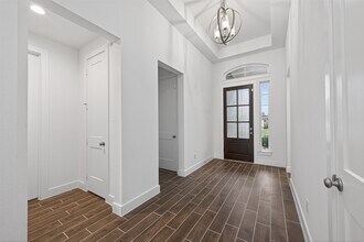 18338 Tiger Flowers Dr in Conroe, TX - Building Photo - Building Photo