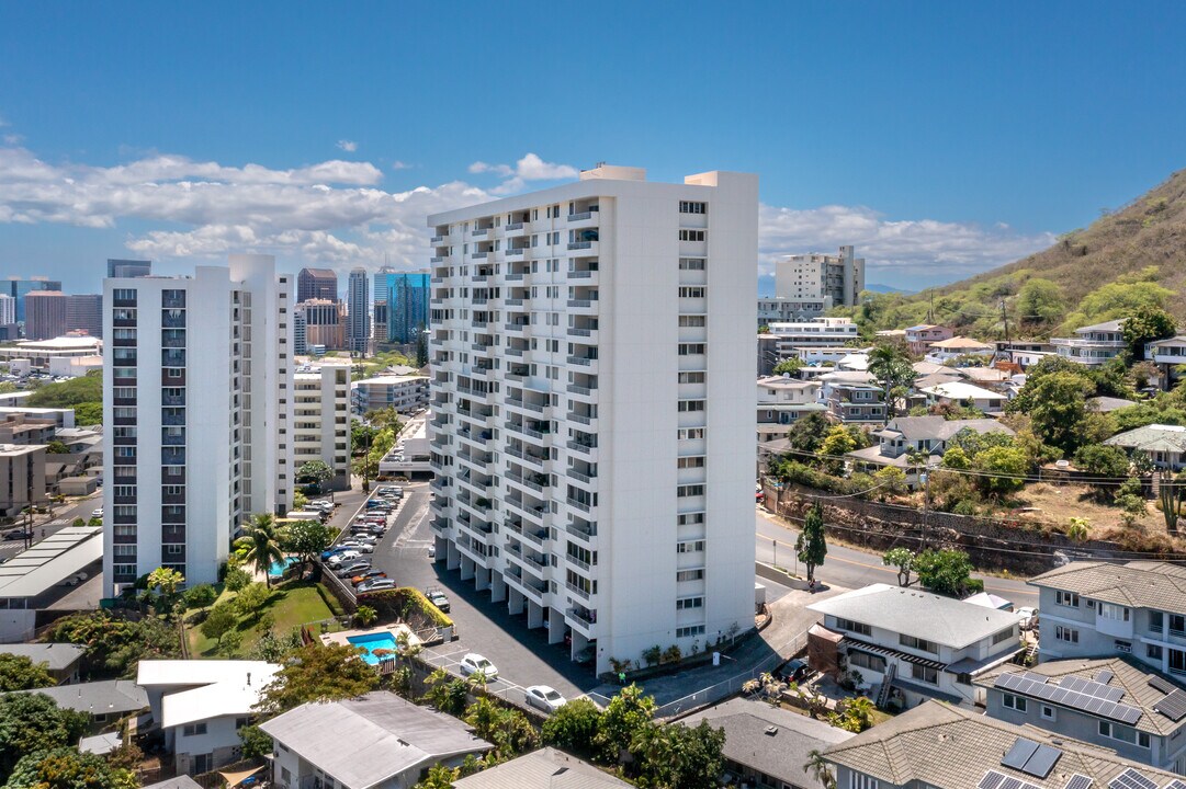 Prospect Tower in Honolulu, HI - Building Photo