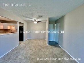 3169 Regal Ln in Groesbeck, OH - Building Photo - Building Photo