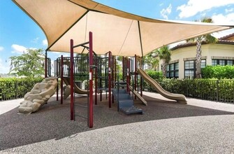 9217 Glenforest Dr in Naples, FL - Building Photo - Building Photo