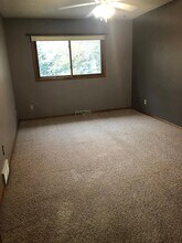 701 10th Ave E in West Fargo, ND - Building Photo - Building Photo
