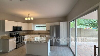 9035 E Jenan Dr in Scottsdale, AZ - Building Photo - Building Photo