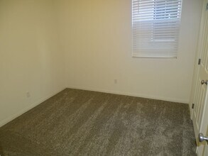 3151 Segesta Ave in Henderson, NV - Building Photo - Building Photo