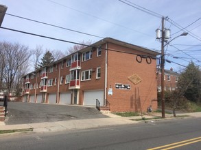 977 Stuyvesant Avenue in Irvington, NJ - Building Photo - Building Photo