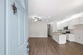 8207 Sandra St in Houston, TX - Building Photo - Building Photo