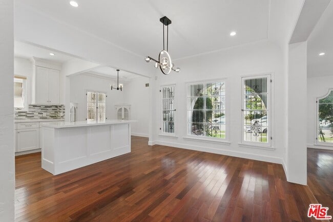 property at 1132 S Wooster St