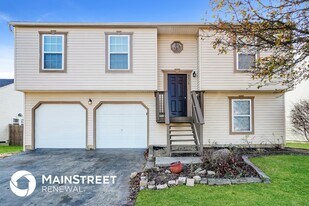 6875 Winchester Lakes Blvd in Canal Winchester, OH - Building Photo