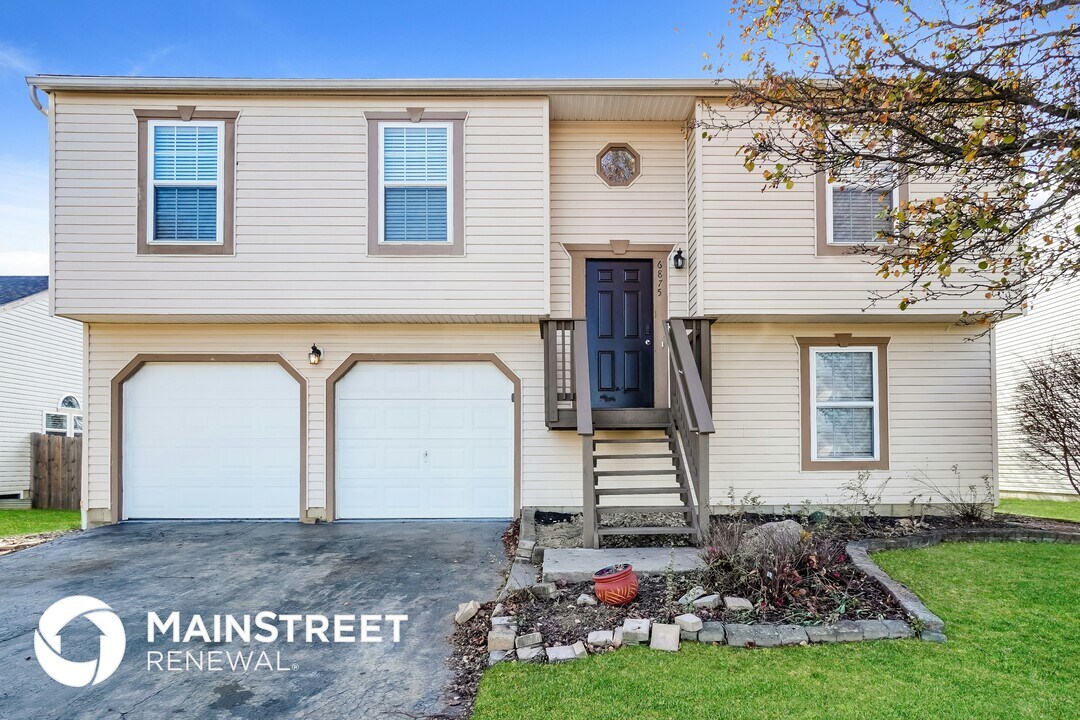 6875 Winchester Lakes Blvd in Canal Winchester, OH - Building Photo