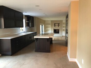 945 Willowleaf Way in Rockville, MD - Building Photo - Building Photo