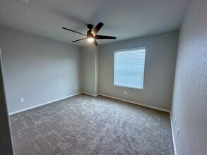 31681 Nimbus Dr in Bulverde, TX - Foto de edificio - Building Photo