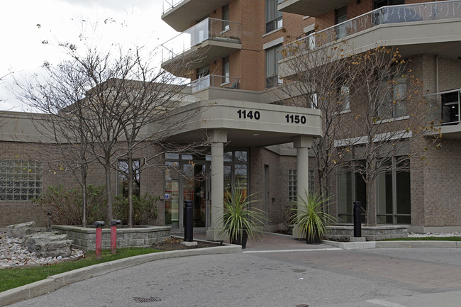 Village Terraces in Mississauga, ON - Building Photo - Building Photo