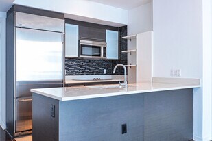 500 Brickell Ave, Unit 3604 in Miami, FL - Building Photo