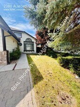 2380 Almond Creek Dr in Reno, NV - Building Photo - Building Photo