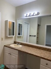 1911 NE 8th Ct in Fort Lauderdale, FL - Building Photo - Building Photo