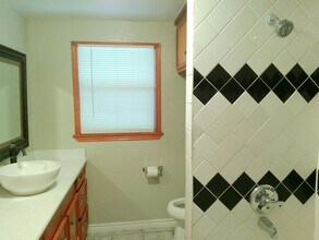 1509 Marine Dr in Corpus Christi, TX - Building Photo - Building Photo