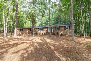 4375 Lake Idylwilde Dr in Evans, GA - Building Photo