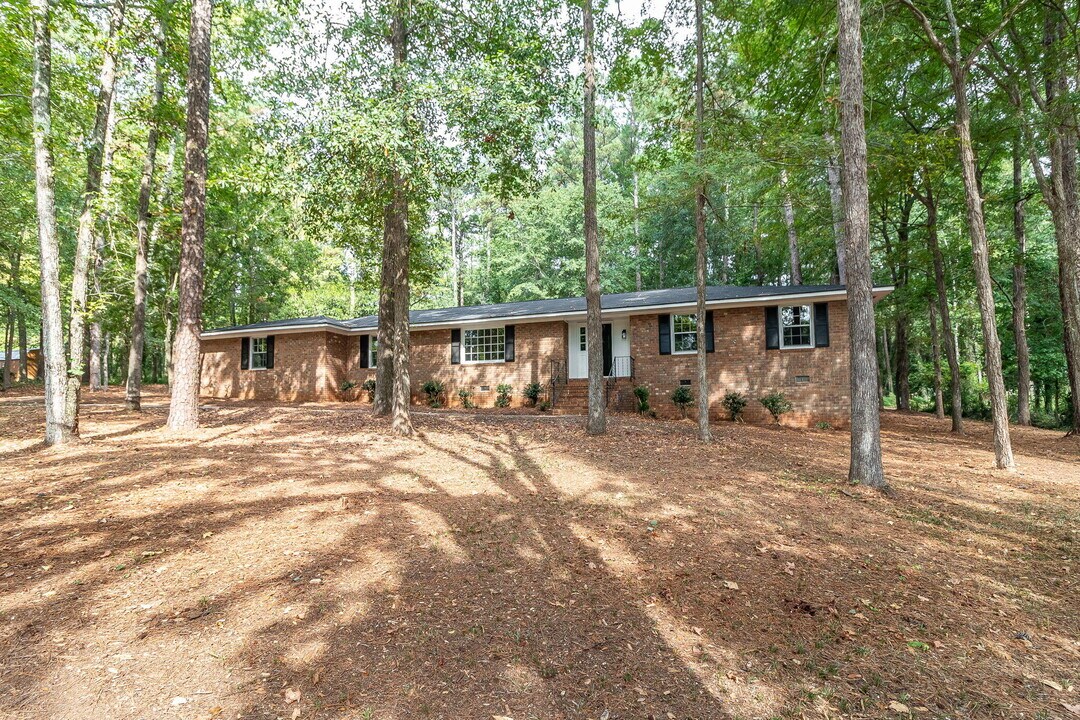4375 Lake Idylwilde Dr in Evans, GA - Building Photo