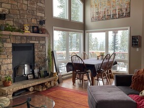 1256 Forest Hills Dr in Breckenridge, CO - Building Photo - Building Photo