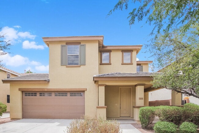 property at 3539 E Oakland St