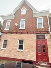 128 N York St in Pottstown, PA - Building Photo - Building Photo