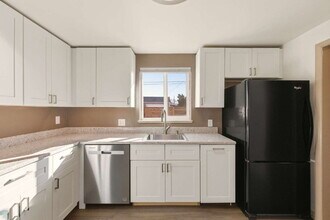 5104 E 33rd Ave in Denver, CO - Building Photo - Building Photo