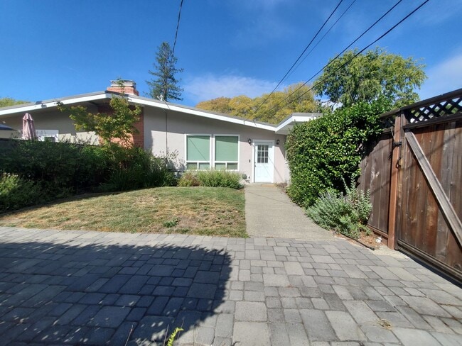 6 Stadium Way in Kentfield, CA - Building Photo - Building Photo
