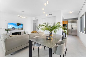 6101 Aqua Ave in Miami Beach, FL - Foto de edificio - Building Photo