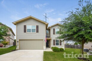 2102 York Bend in San Antonio, TX - Building Photo