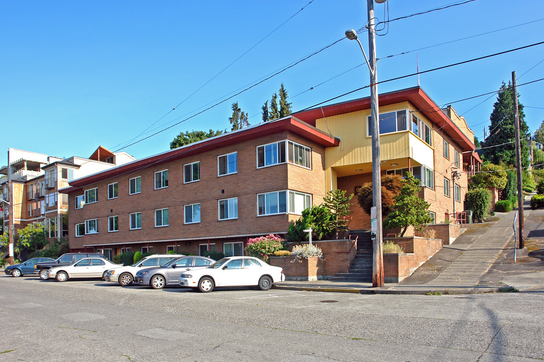 Queen Vue Court in Seattle, WA - Foto de edificio