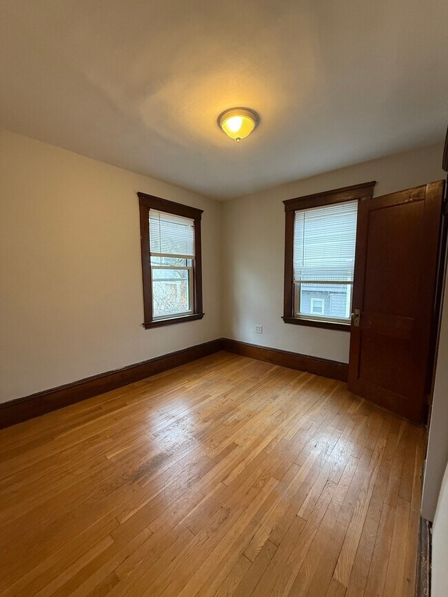 17 Bow St