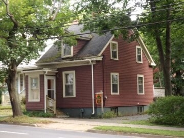 property at 1781 Oxford St