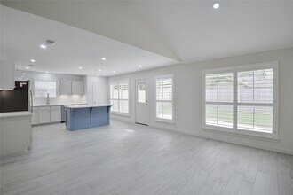 2610 Sherwood Hollow Ln in Houston, TX - Building Photo - Building Photo