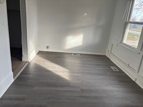 1711 W Thoman St in Springfield, MO - Building Photo - Building Photo