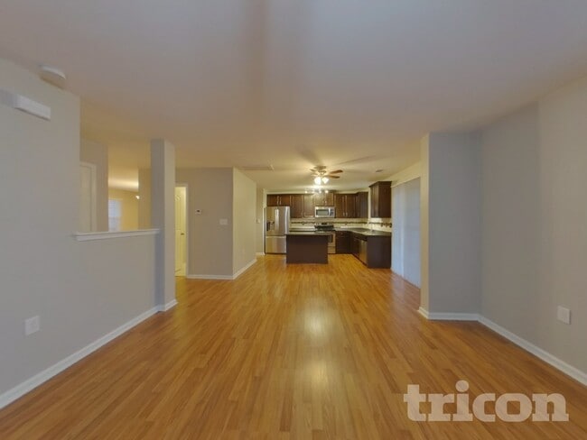 2848 Village Center Dr in Dallas, NC - Building Photo - Building Photo