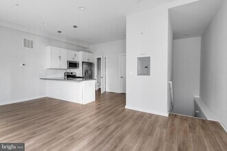 362 Monastery Ave in Philadelphia, PA - Building Photo - Building Photo