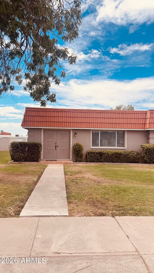 property at 8229 E Vista Dr