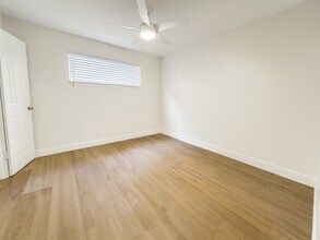 6402 Del Monte Dr in Houston, TX - Building Photo - Building Photo