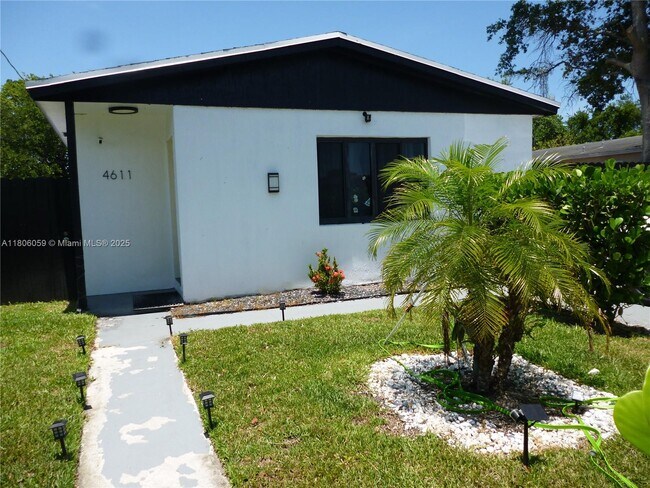 property at 4611 SW 19th St