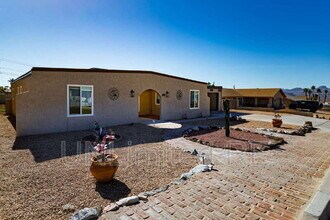 2960 Star Dr in Lake Havasu City, AZ - Building Photo - Building Photo