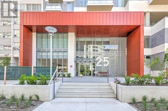 25-LPH25 Holly St in Toronto, ON - Building Photo - Building Photo