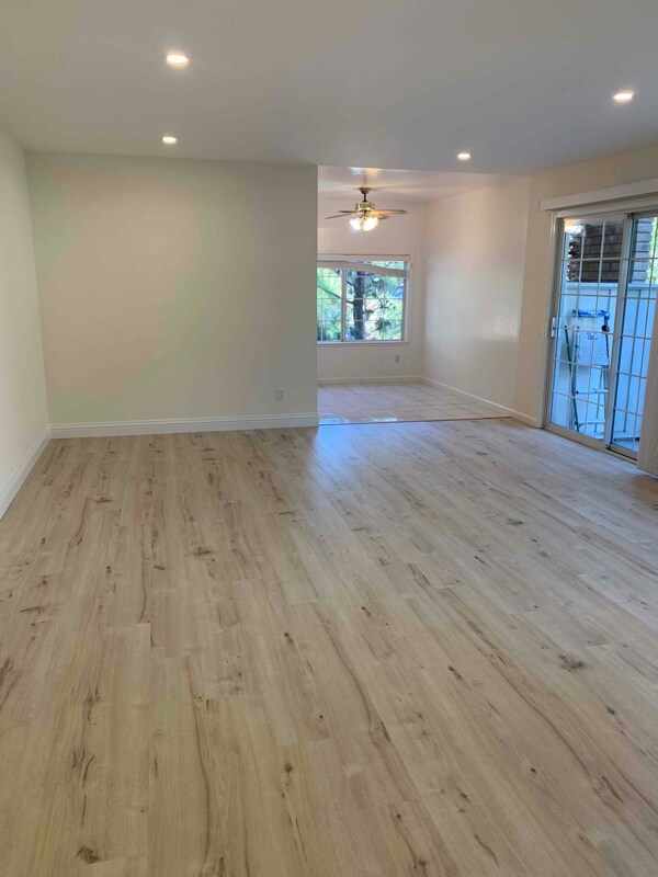 3567 Farm Hill Blvd-Unit -14 in Redwood City, CA - Building Photo - Building Photo