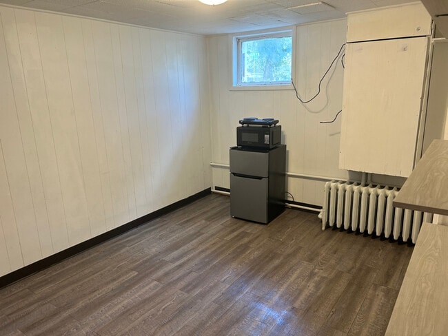 1221 10th Ave N, Unit 10 in Fargo, ND - Foto de edificio - Building Photo