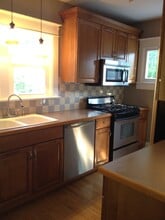 201 E Sycamore St in Rome, NY - Building Photo - Building Photo