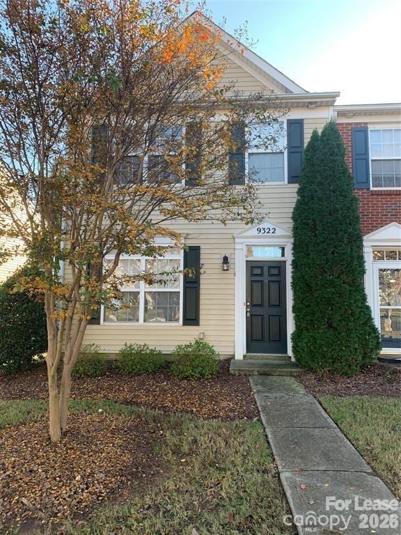 9322 Greenheather Dr