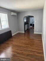 67 Main St in Mantua, NJ - Building Photo