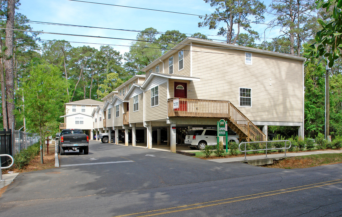 Lipona Pines in Tallahassee, FL - Building Photo