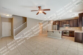 5669 Bishop Flowers St in Las Vegas, NV - Building Photo - Building Photo
