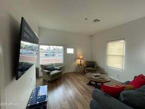 918 E Polk St in Phoenix, AZ - Building Photo - Building Photo