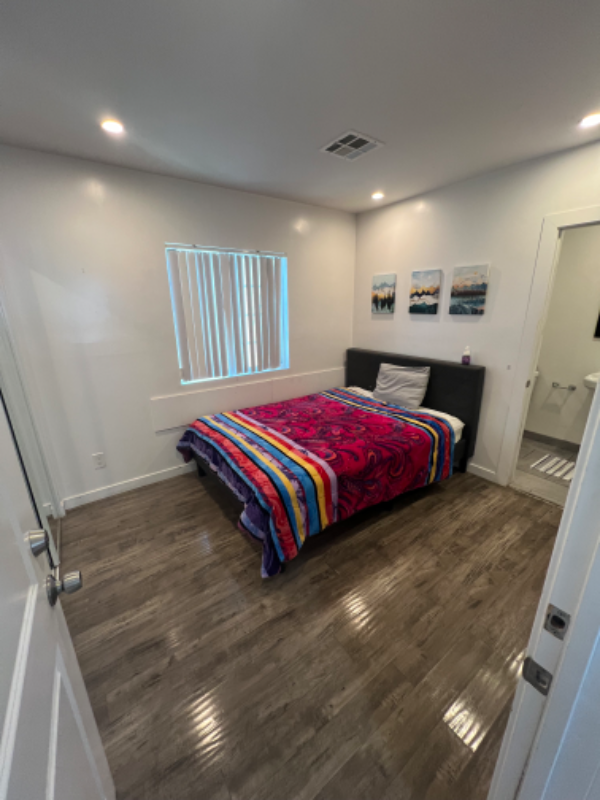 property at 14836 Archwood St